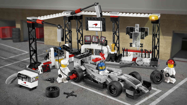 LEGO_SpeedChampions_McLarenMercedes_small