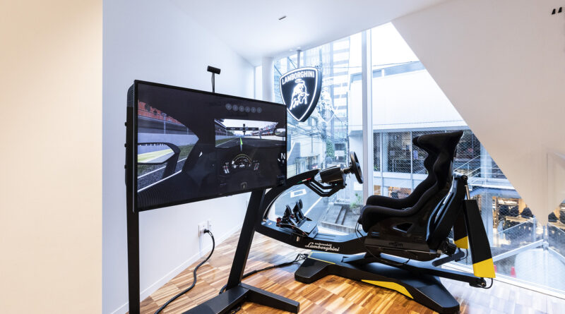 Lamborghini THE LOUNGE TOKYO. Driving simulator area