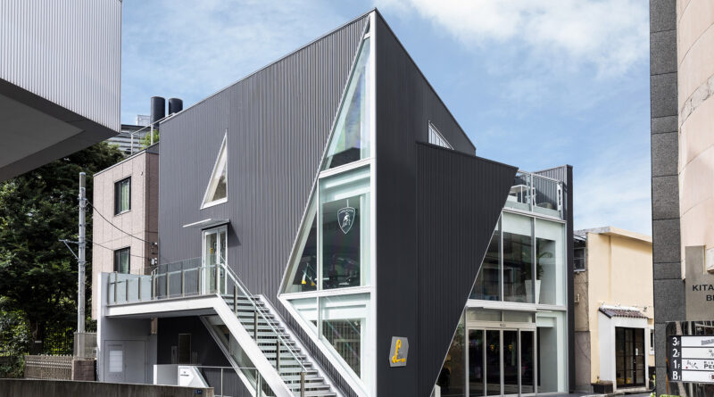 Lamborghini THE LOUNGE TOKYO exterior building view