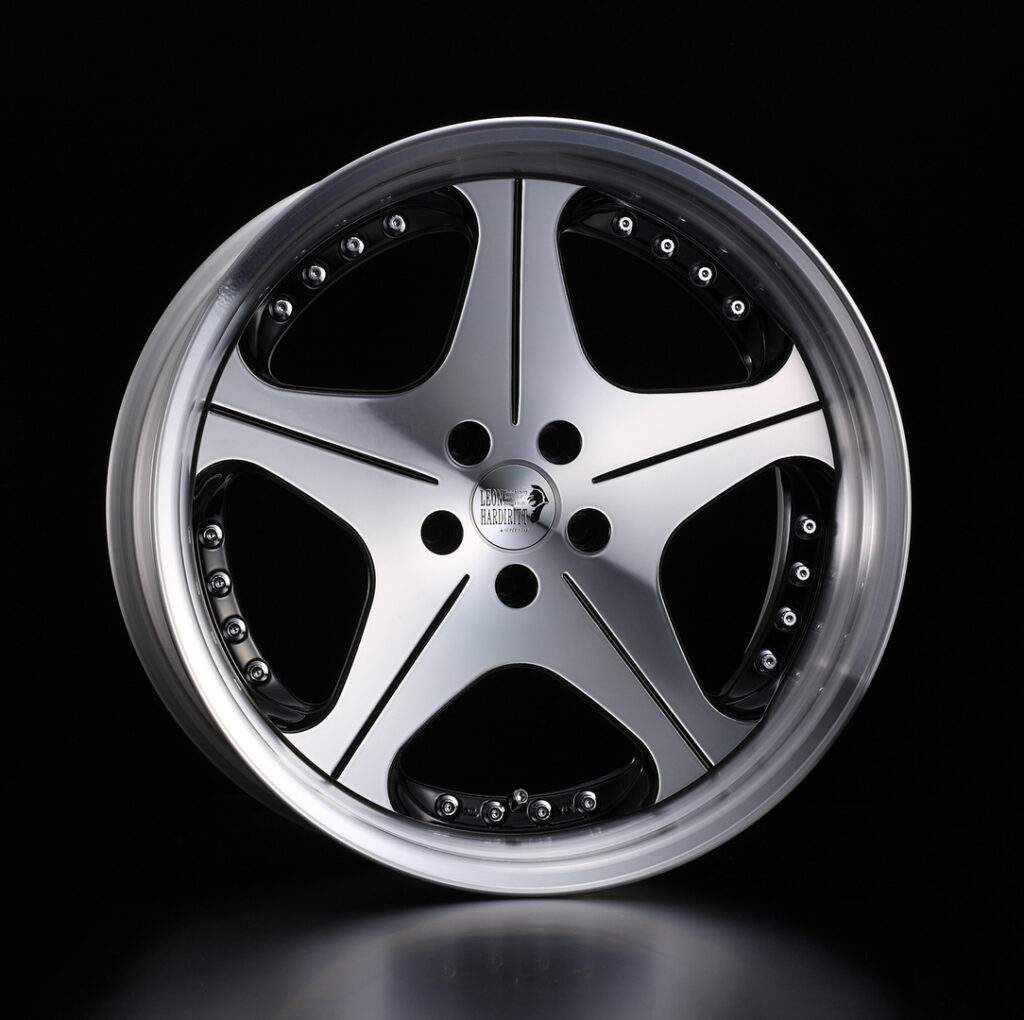 Leon Hardiritt Orden wheel in black polish finish