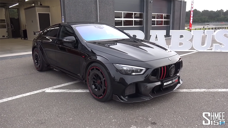 Shmee150 drives the BRABUS Rocket 900 in Germany.