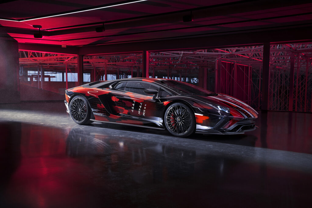 Yohji Yamamoto Lamborghini Aventador S side view perspective