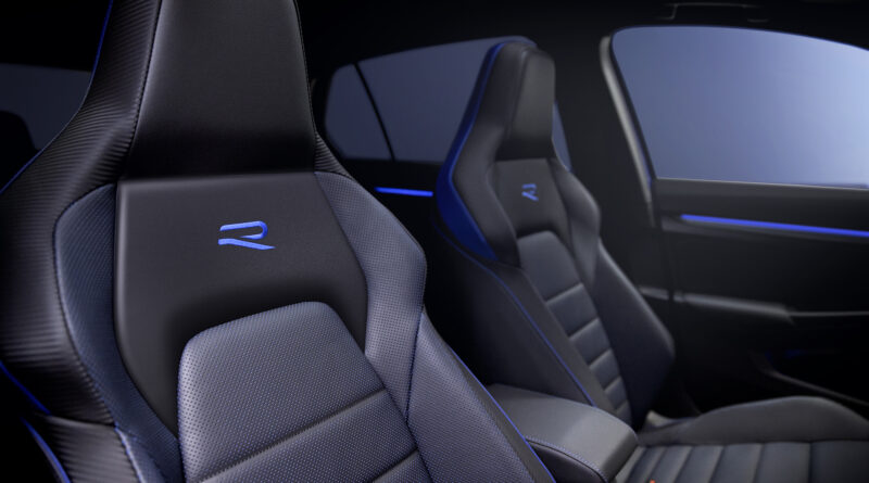 2022 Volkswagen Golf R driver and passenger bucket seats