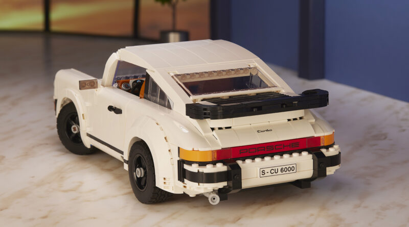 LEGO reveals new Porsche set 10295 based on the classic 911. This kit can be made into a 911 coupe or 911 Targa top.