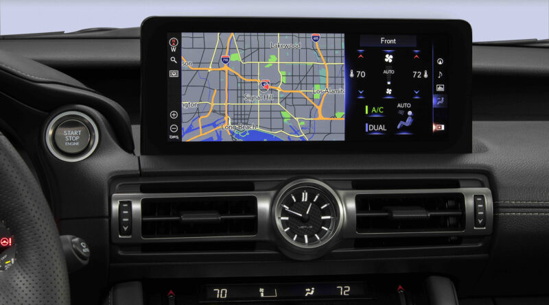 Lexus IS 500 F Sport Performance GPS screen