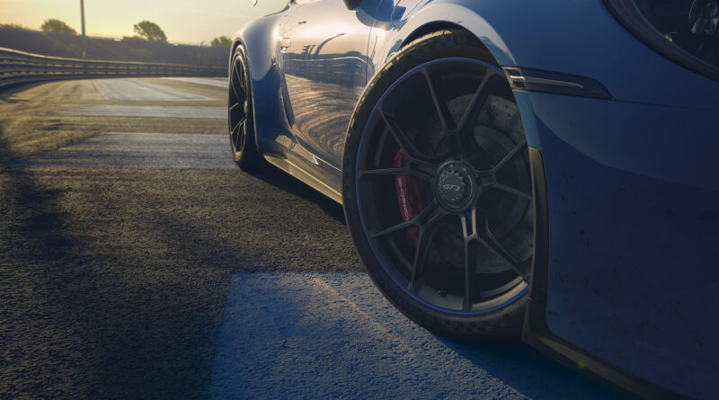 2022 Porsche 911 GT3 close up view of the forged alloy wheels