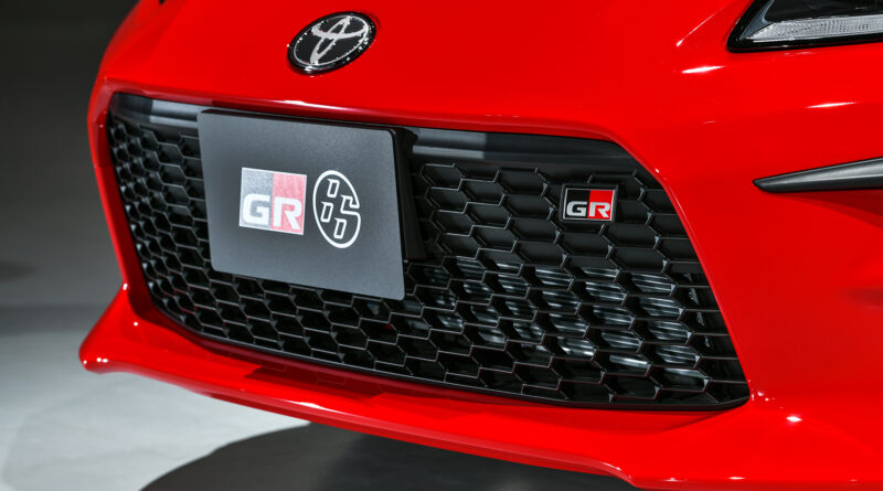 2022 Toyota GR 86 front air dam close up