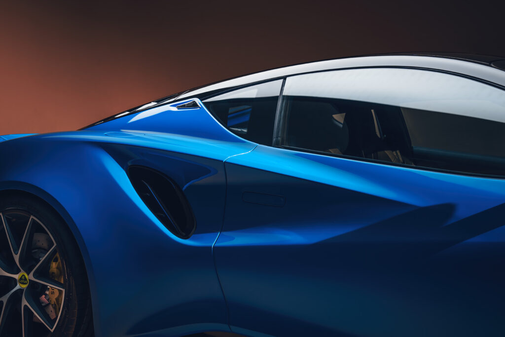 Lotus Emira side vent